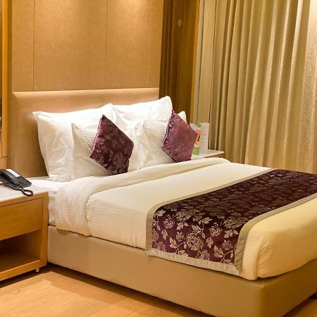 Aveda Hotel - Ludhiana ลูดิฮานา ภายนอก รูปภาพ