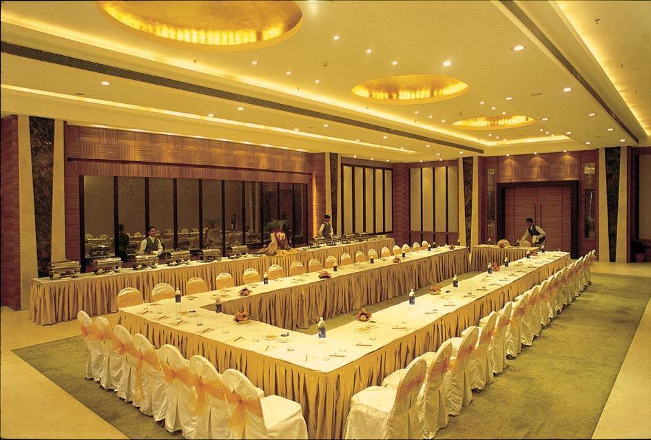 Aveda Hotel - Ludhiana ลูดิฮานา ภายนอก รูปภาพ