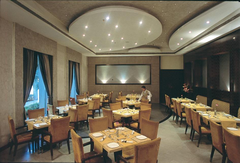Aveda Hotel - Ludhiana ลูดิฮานา ภายนอก รูปภาพ