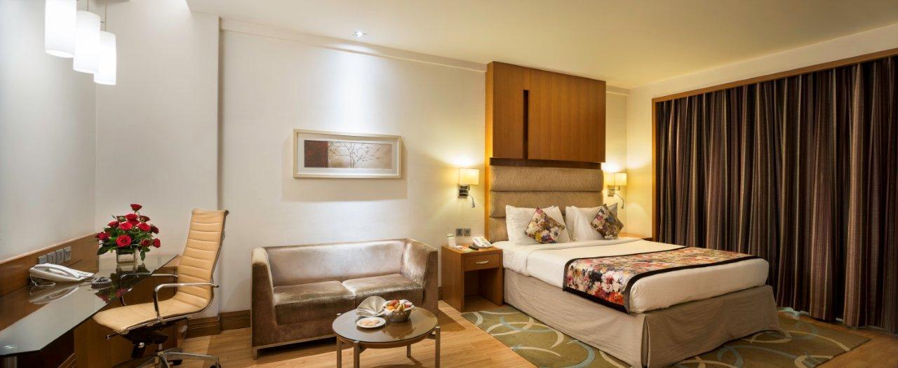 Aveda Hotel - Ludhiana ลูดิฮานา ภายนอก รูปภาพ