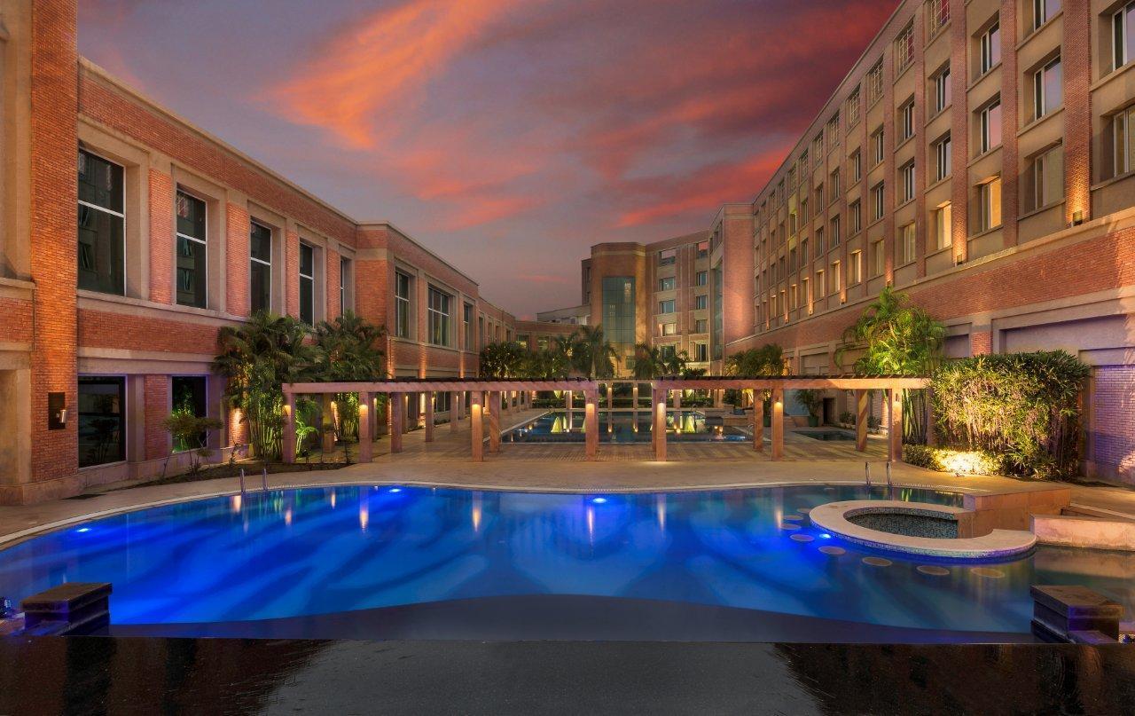 Aveda Hotel - Ludhiana ลูดิฮานา ภายนอก รูปภาพ